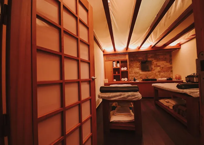 Hotel Angeles 4*